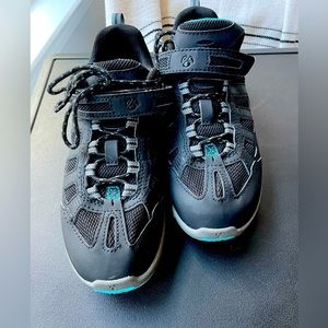 Bontrager women’s cycling shoes size 6.5